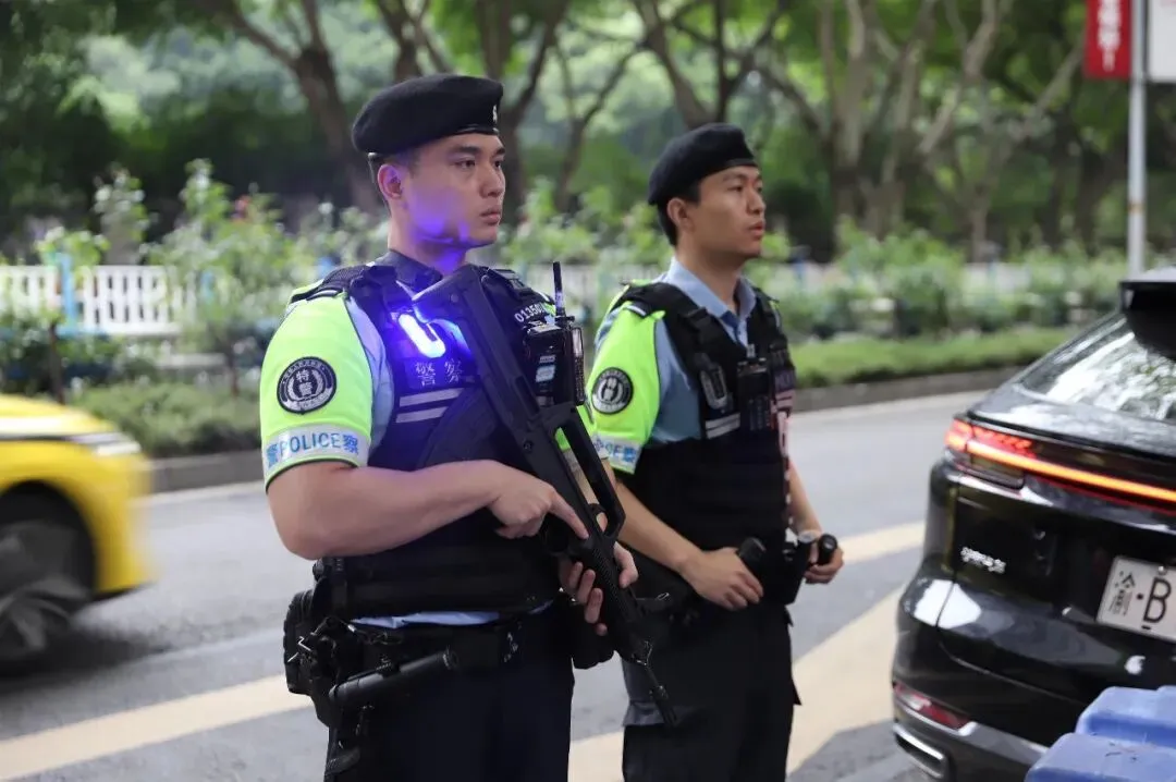 【学可通】直击中考首日!暖心服务护航逐梦路-第5张图片-四季读书网 【学可通】直击中考首日!暖心服务护航逐梦路-第5张图片-四季读书网