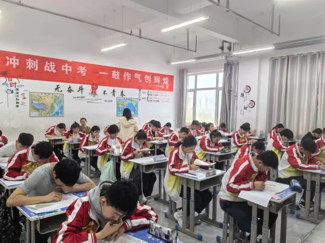 冲刺2027中考!兰州新区成功学校中考复读二校优质复读席位火热预定中-第30张图片-四季读书网