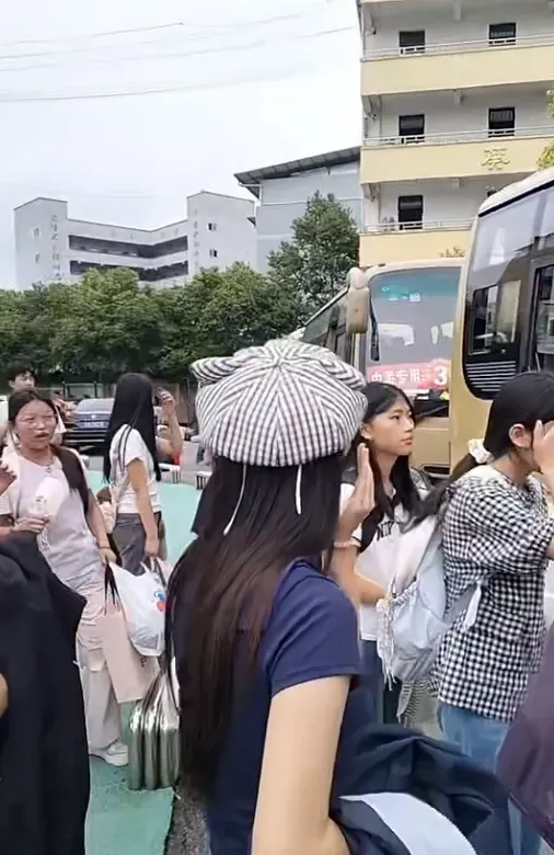 梁平7100人今起中考.....重庆25所本地公办大学录取分数线可信吗?-第6张图片-四季读书网 梁平7100人今起中考.....重庆25所本地公办大学录取分数线可信吗?-第6张图片-四季读书网