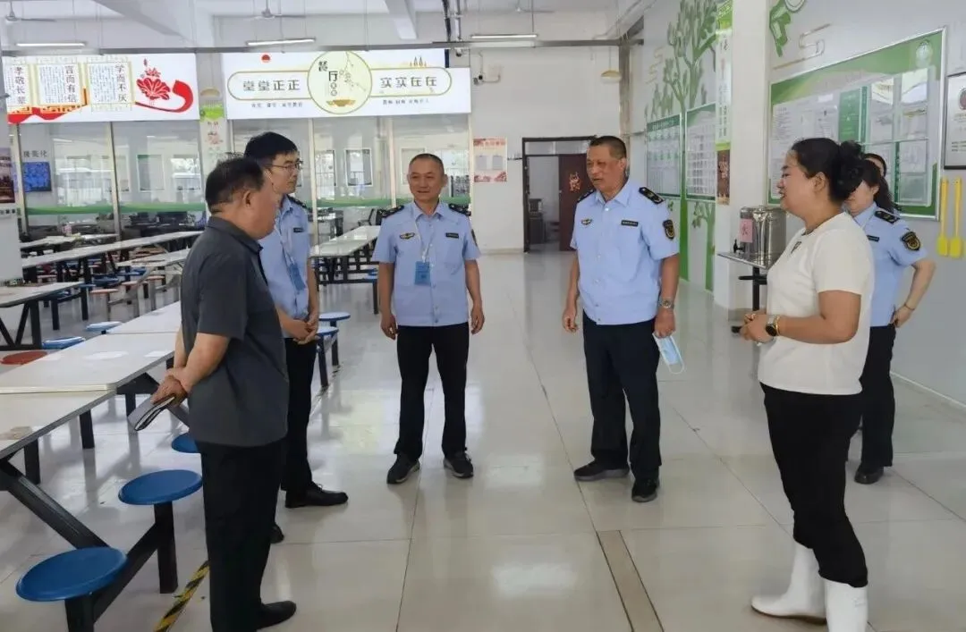 【实干高新·食品安全】中考保障进行时 食品安全不松懈-第2张图片-四季读书网 【实干高新·食品安全】中考保障进行时 食品安全不松懈-第2张图片-四季读书网