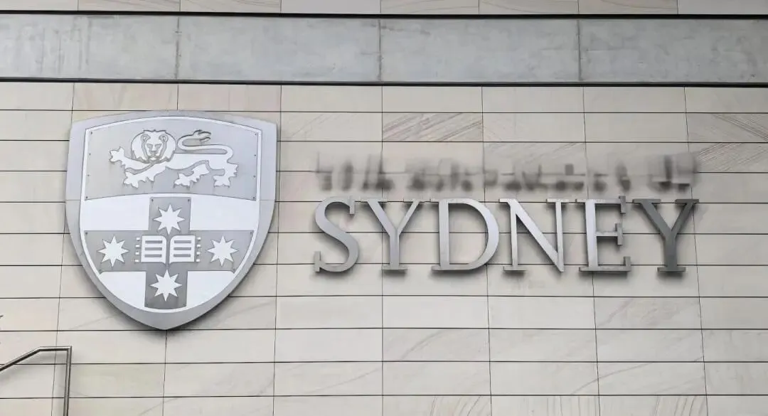 中国留学生在考场偷拍试卷,还传上抖音,悉尼大学紧急调查-第5张图片-四季读书网 中国留学生在考场偷拍试卷,还传上抖音,悉尼大学紧急调查-第5张图片-四季读书网