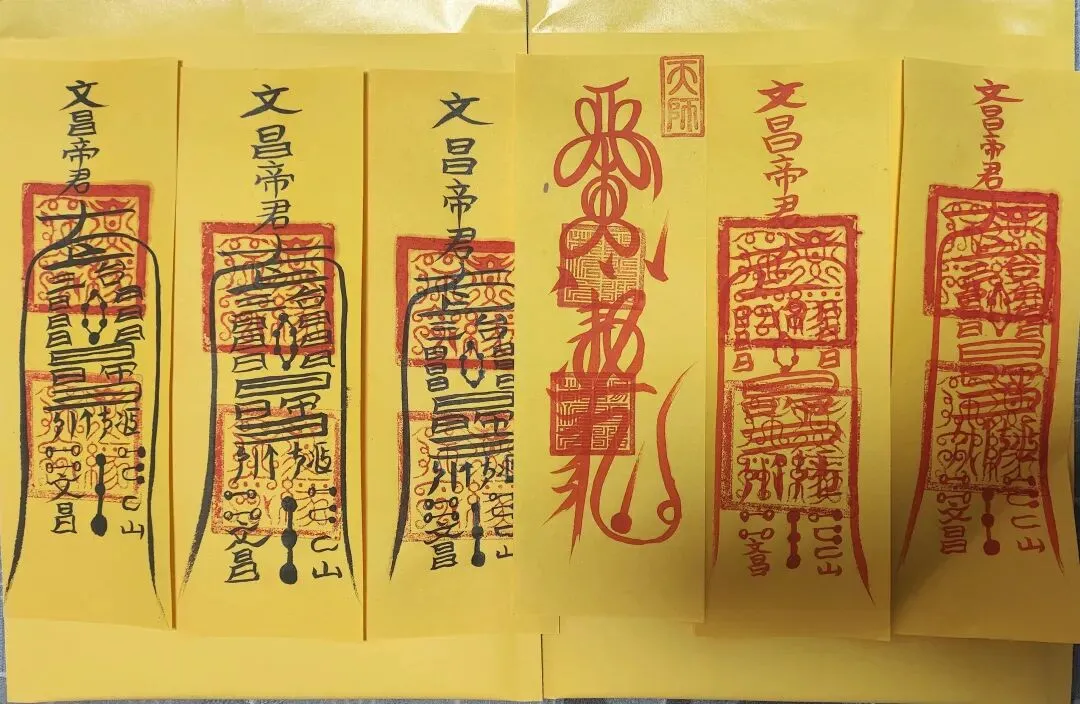 中考开启,祝同学们学业有成,考试顺利,笔下生辉,金榜题名,所求皆所愿-第131张图片-四季读书网 中考开启,祝同学们学业有成,考试顺利,笔下生辉,金榜题名,所求皆所愿-第131张图片-四季读书网