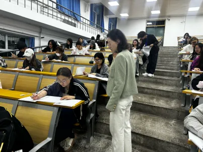 【佳·学院动态】模考砺练备四级,实练凝心促成长——教育科学学院开展大学英语四级-第3张图片-四季读书网