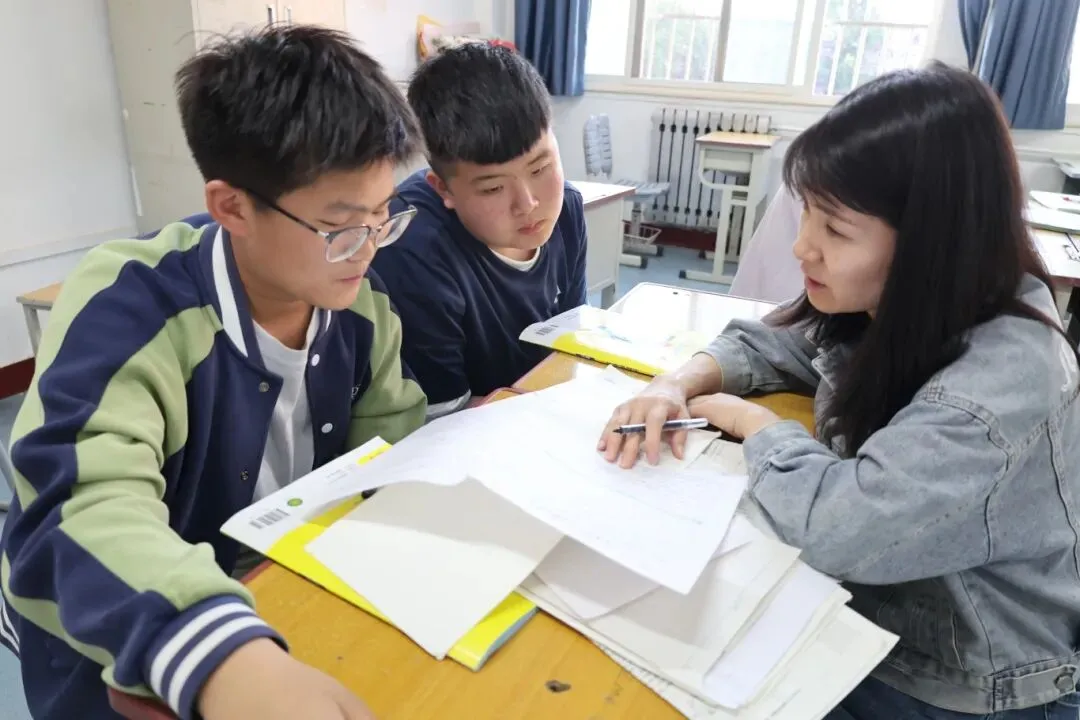 西安龙门补习学校中考部2026届学生中考温馨提示-第16张图片-四季读书网 西安龙门补习学校中考部2026届学生中考温馨提示-第16张图片-四季读书网