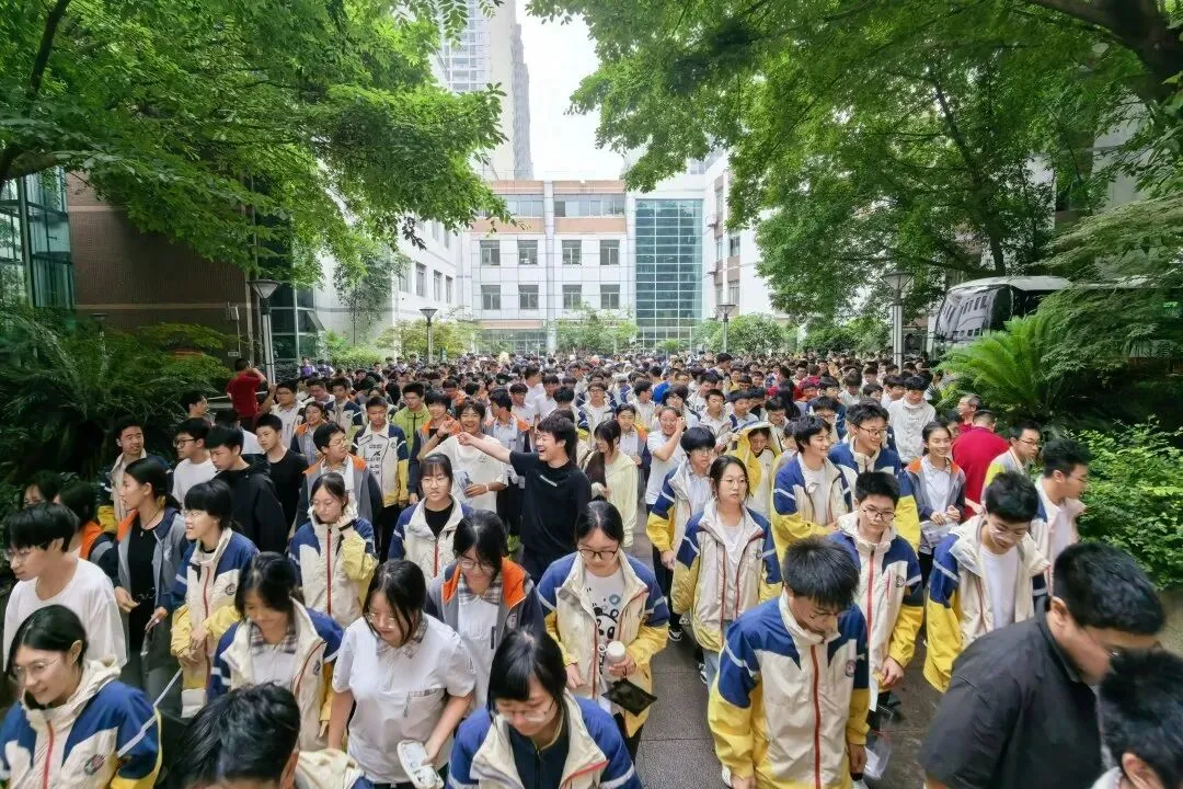 中考加油 || 少年执光,奔赴山海-第29张图片-四季读书网 中考加油 || 少年执光,奔赴山海-第29张图片-四季读书网