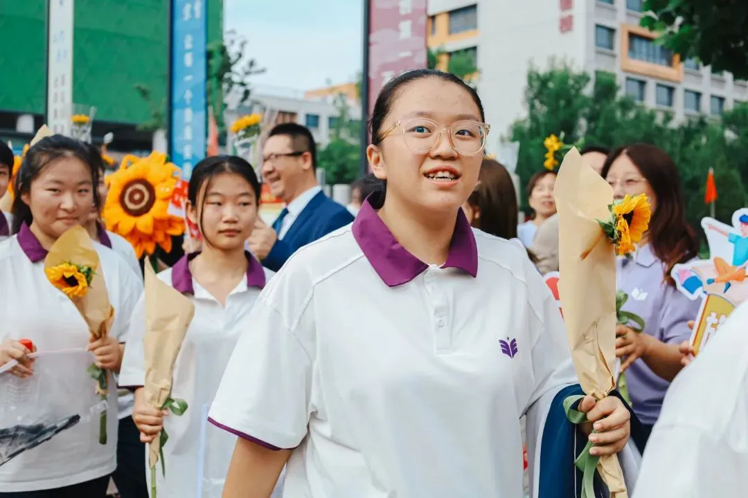 印象邹渤(16)| 中考出征!这一刻,邹渤少年燃爆了-第18张图片-四季读书网
