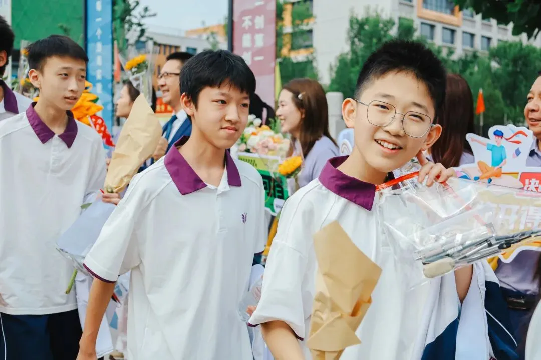 印象邹渤(16)| 中考出征!这一刻,邹渤少年燃爆了-第22张图片-四季读书网