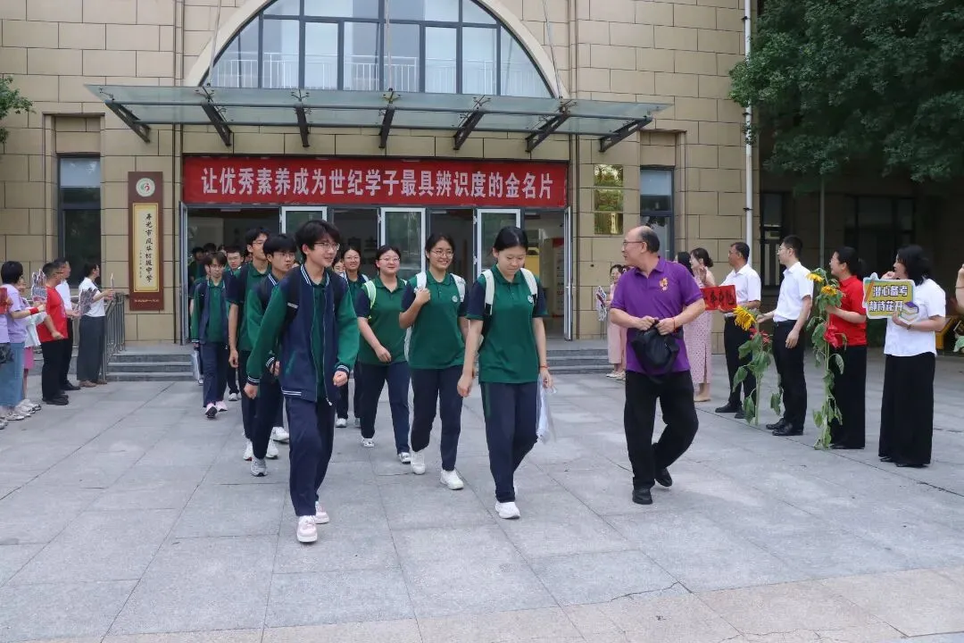 今日中考 | 青春执笔 寿光少年自信出征-第24张图片-四季读书网
