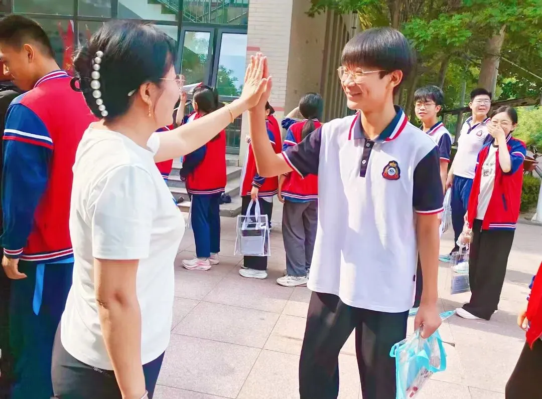 今日中考 | 青春执笔 寿光少年自信出征-第29张图片-四季读书网