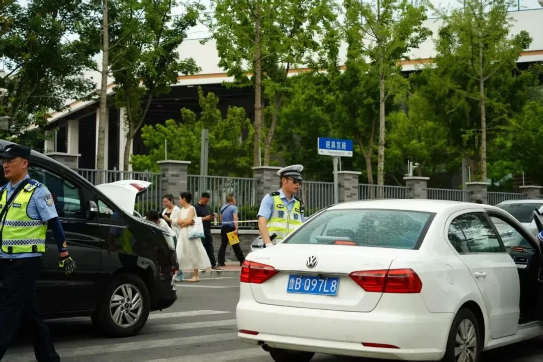 【齐鲁守护】逐梦中考 警色同行-第14张图片-四季读书网 【齐鲁守护】逐梦中考 警色同行-第14张图片-四季读书网
