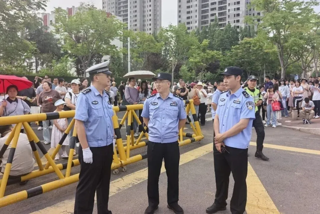 【齐鲁守护】逐梦中考 警色同行-第18张图片-四季读书网 【齐鲁守护】逐梦中考 警色同行-第18张图片-四季读书网