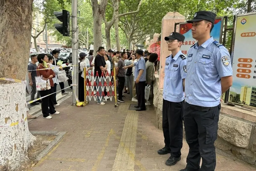 【齐鲁守护】逐梦中考 警色同行-第21张图片-四季读书网 【齐鲁守护】逐梦中考 警色同行-第21张图片-四季读书网
