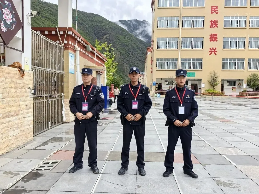 雅江县2026年中考开考:487名学子从容应考 多部门联动保驾护航-第6张图片-四季读书网
