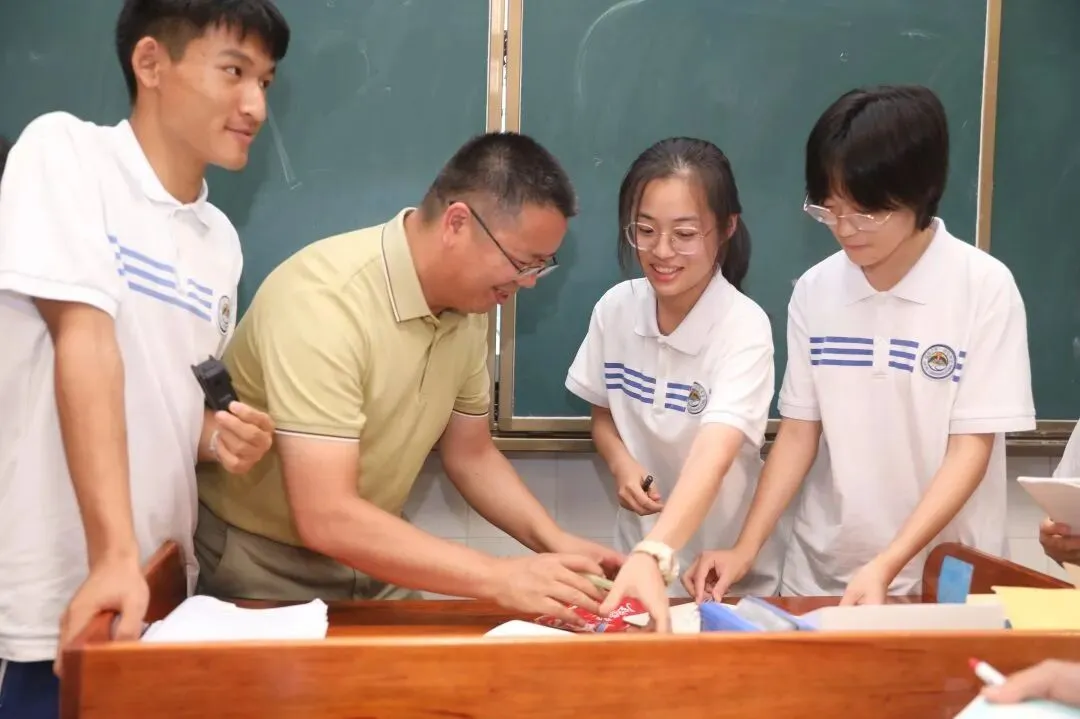 暖心寄语暖人心 鼓足干劲迎中考-第24张图片-四季读书网 暖心寄语暖人心 鼓足干劲迎中考-第24张图片-四季读书网