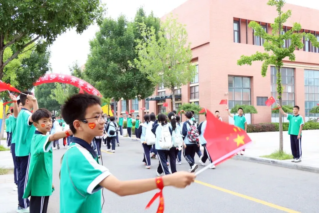 【全环境立德树人】新民·中考|笔锋逐梦行, 乘风跃龙门——2026龙口市新民学校加油!-第12张图片-四季读书网 【全环境立德树人】新民·中考|笔锋逐梦行, 乘风跃龙门——2026龙口市新民学校加油!-第12张图片-四季读书网