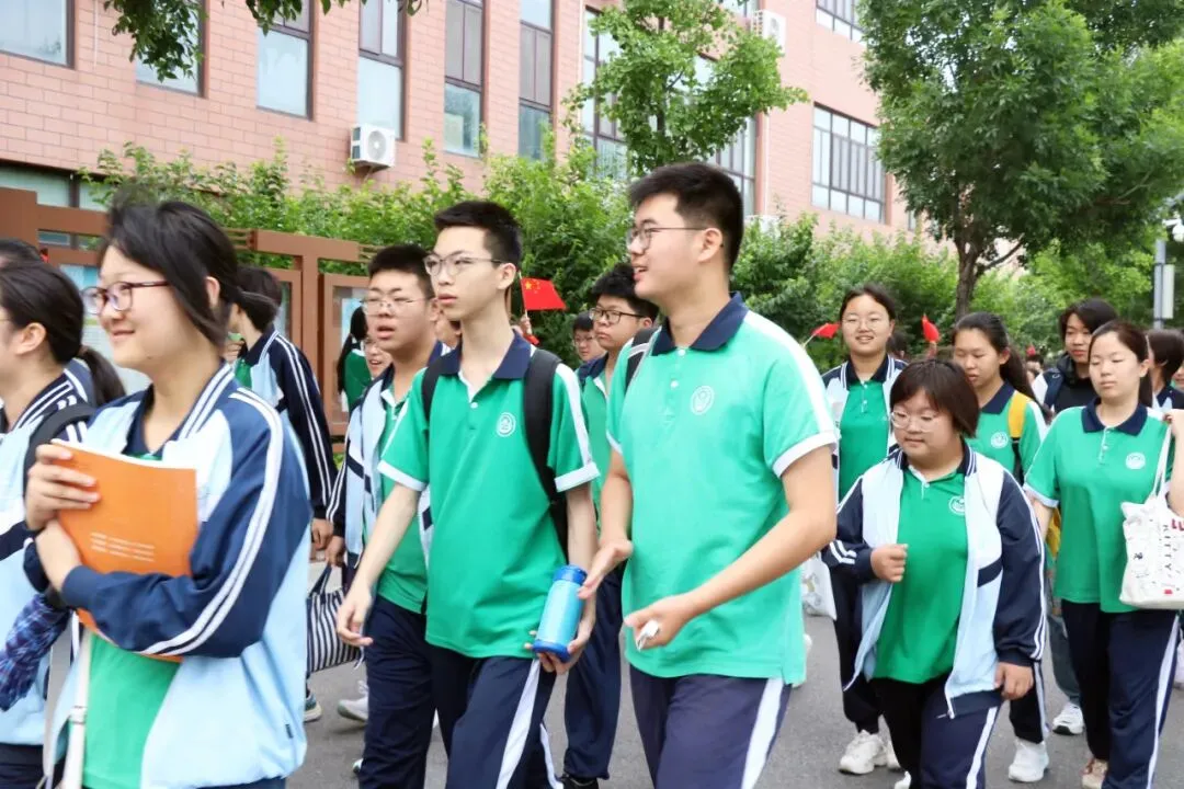 【全环境立德树人】新民·中考|笔锋逐梦行, 乘风跃龙门——2026龙口市新民学校加油!-第17张图片-四季读书网 【全环境立德树人】新民·中考|笔锋逐梦行, 乘风跃龙门——2026龙口市新民学校加油!-第17张图片-四季读书网