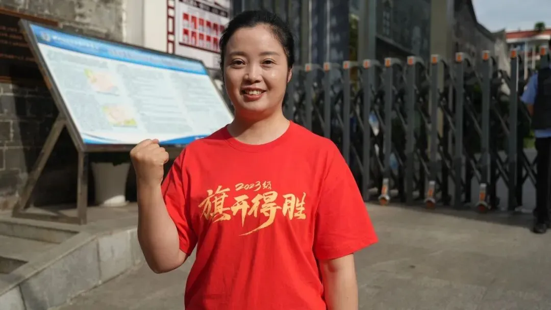 笔尖书写青春答卷  翠屏学子踏浪赴中考之约-第8张图片-四季读书网