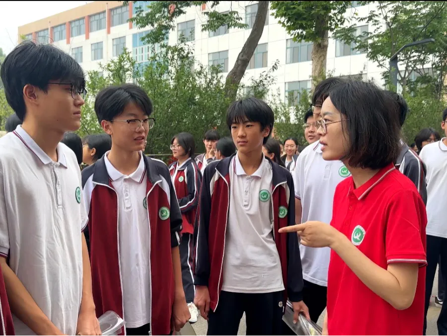 中考加油!潍坊中考首日直击→-第49张图片-四季读书网 中考加油!潍坊中考首日直击→-第49张图片-四季读书网