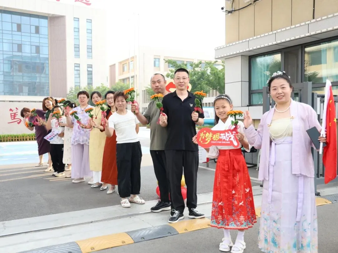 中考加油!潍坊中考首日直击→-第58张图片-四季读书网 中考加油!潍坊中考首日直击→-第58张图片-四季读书网