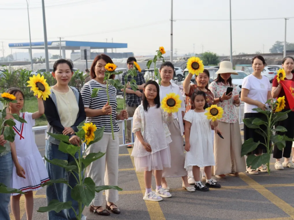 中考加油!潍坊中考首日直击→-第59张图片-四季读书网 中考加油!潍坊中考首日直击→-第59张图片-四季读书网