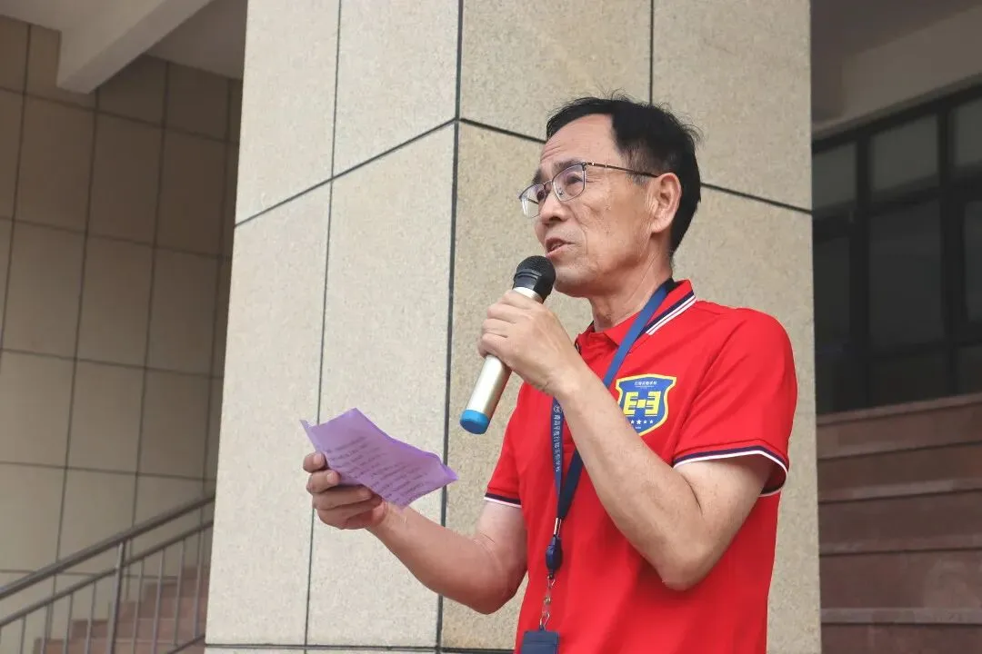 中考加油 | 奔赴盛夏考场,书写年少昂扬-第9张图片-四季读书网