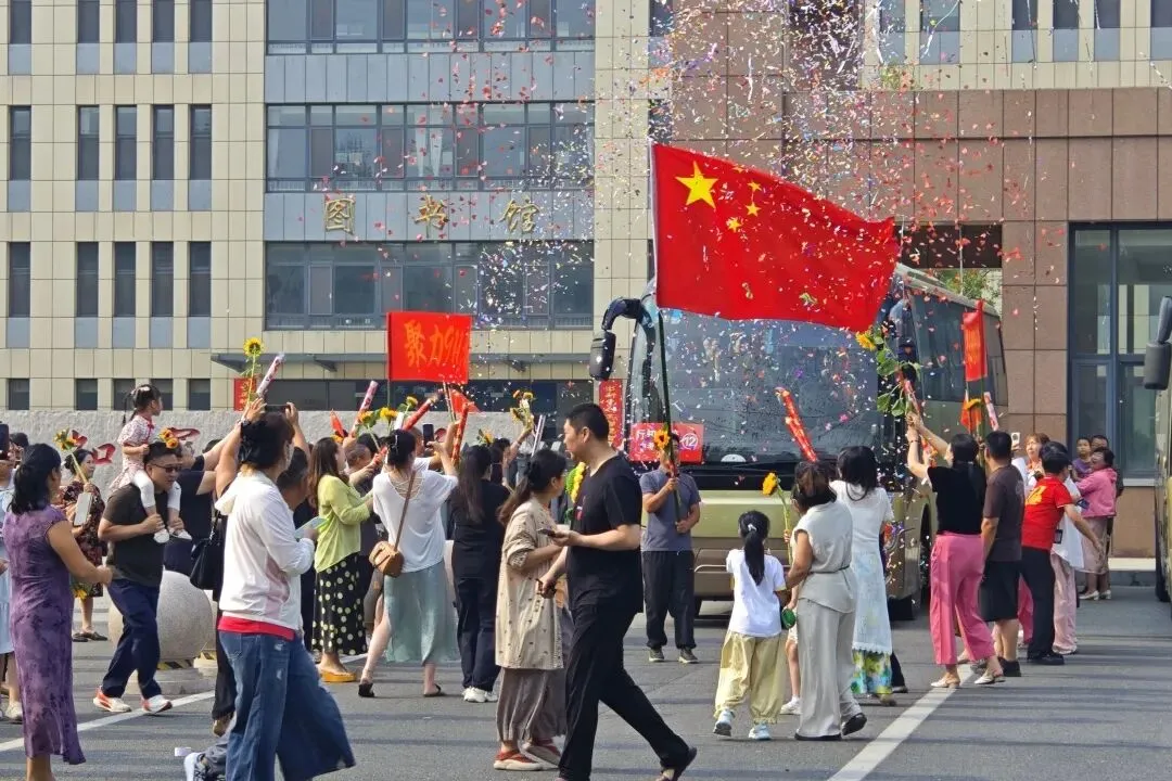 中考加油 | 奔赴盛夏考场,书写年少昂扬-第29张图片-四季读书网