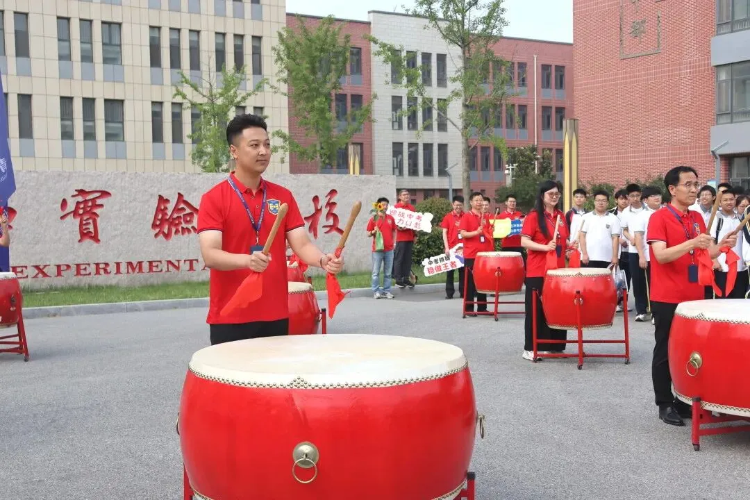 中考加油 | 奔赴盛夏考场,书写年少昂扬-第31张图片-四季读书网