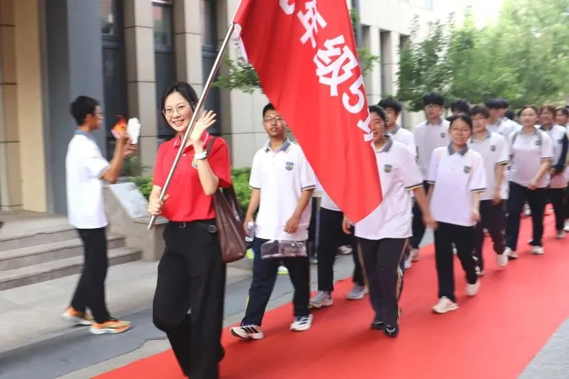 中考加油 | 奔赴盛夏考场,书写年少昂扬-第38张图片-四季读书网