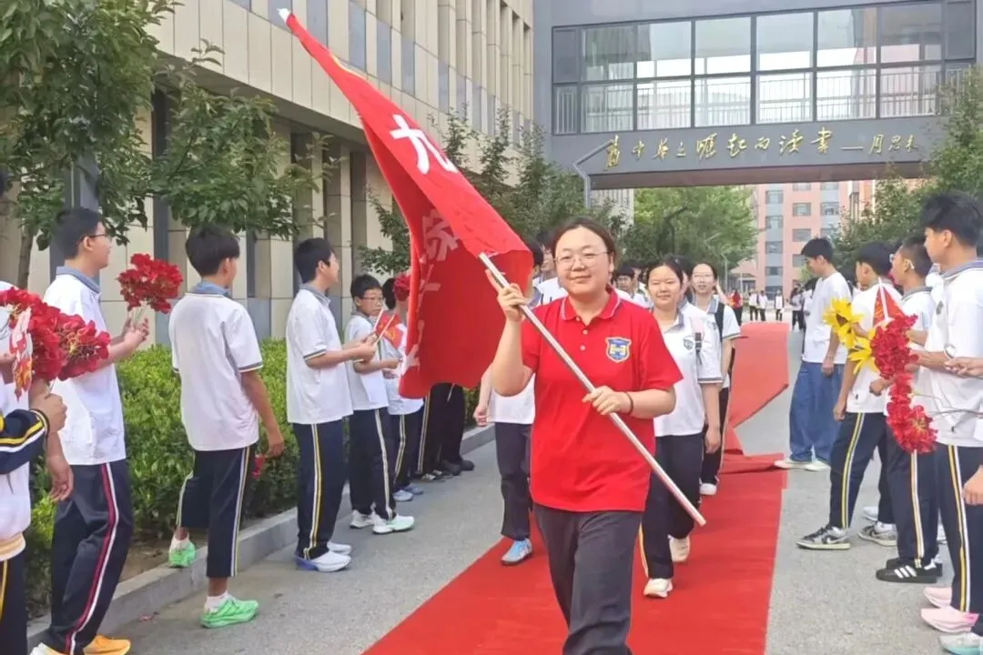 中考加油 | 奔赴盛夏考场,书写年少昂扬-第44张图片-四季读书网