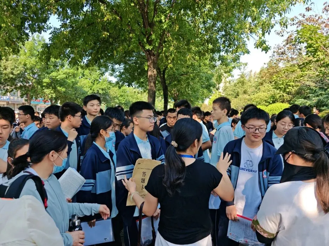 中考首日!加油,定陶少年!-第10张图片-四季读书网 中考首日!加油,定陶少年!-第10张图片-四季读书网