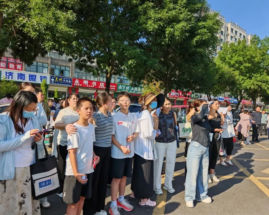 中考首日!加油,定陶少年!-第27张图片-四季读书网 中考首日!加油,定陶少年!-第27张图片-四季读书网