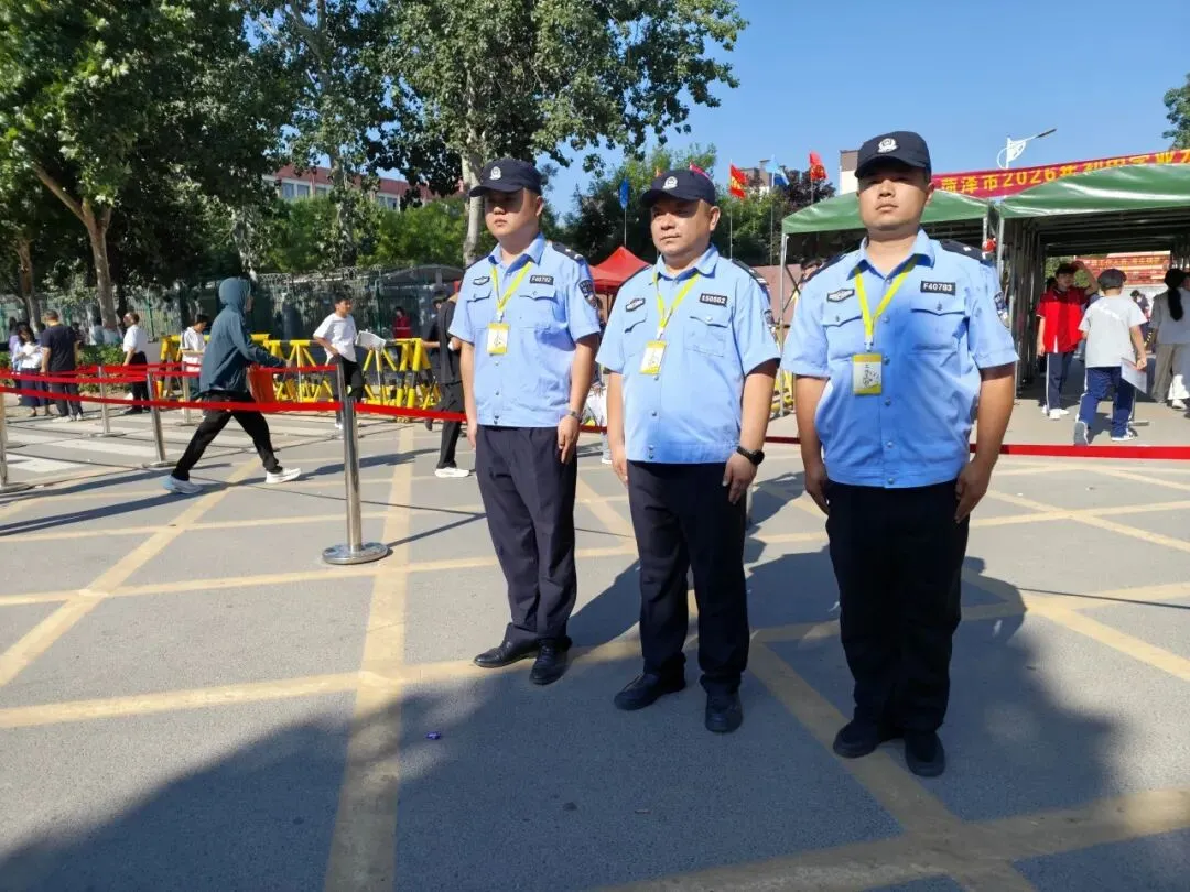 【护航中考】中考首日,巨野公安全力护航,助学子乘风破浪!-第21张图片-四季读书网 【护航中考】中考首日,巨野公安全力护航,助学子乘风破浪!-第21张图片-四季读书网