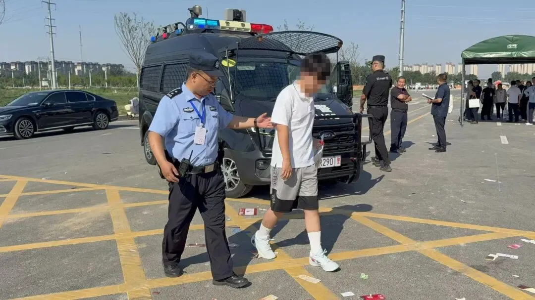 【护航中考】中考首日,巨野公安全力护航,助学子乘风破浪!-第31张图片-四季读书网 【护航中考】中考首日,巨野公安全力护航,助学子乘风破浪!-第31张图片-四季读书网