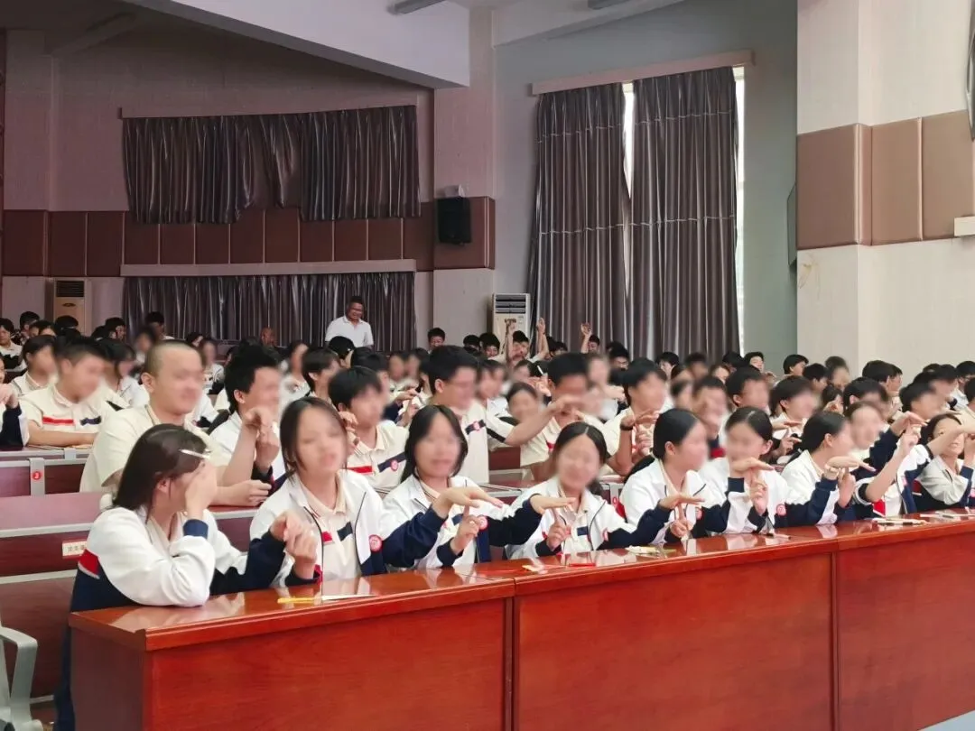 【未爱守护】两年暖心护航中考 心理辅导伴学子从容逐梦-第10张图片-四季读书网 【未爱守护】两年暖心护航中考 心理辅导伴学子从容逐梦-第10张图片-四季读书网