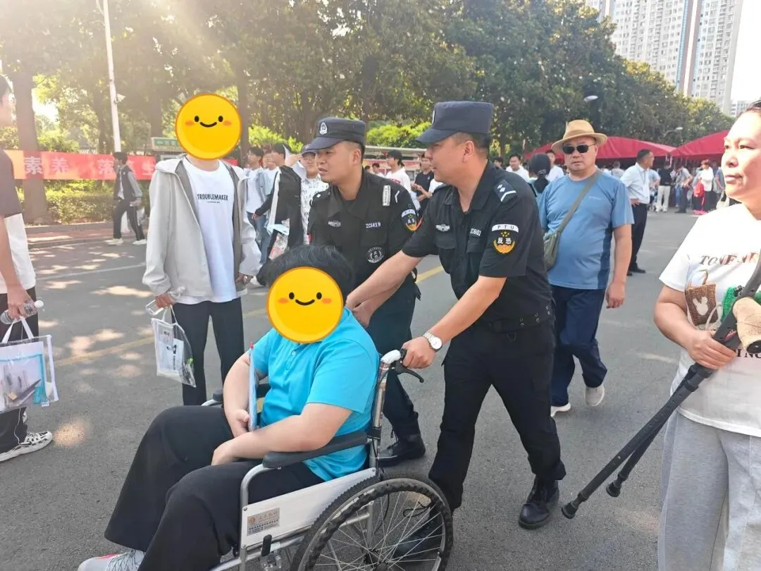 中考首日,邹城公安守护如约而至-第31张图片-四季读书网 中考首日,邹城公安守护如约而至-第31张图片-四季读书网