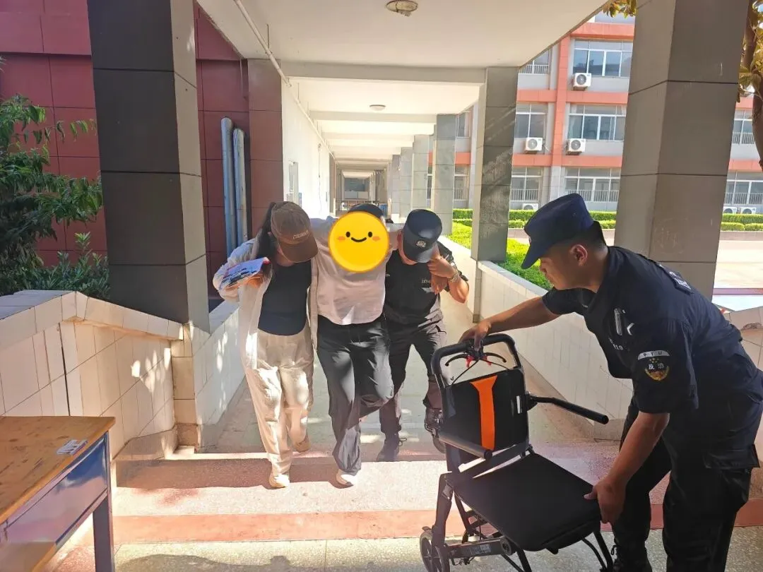 中考首日,邹城公安守护如约而至-第32张图片-四季读书网 中考首日,邹城公安守护如约而至-第32张图片-四季读书网