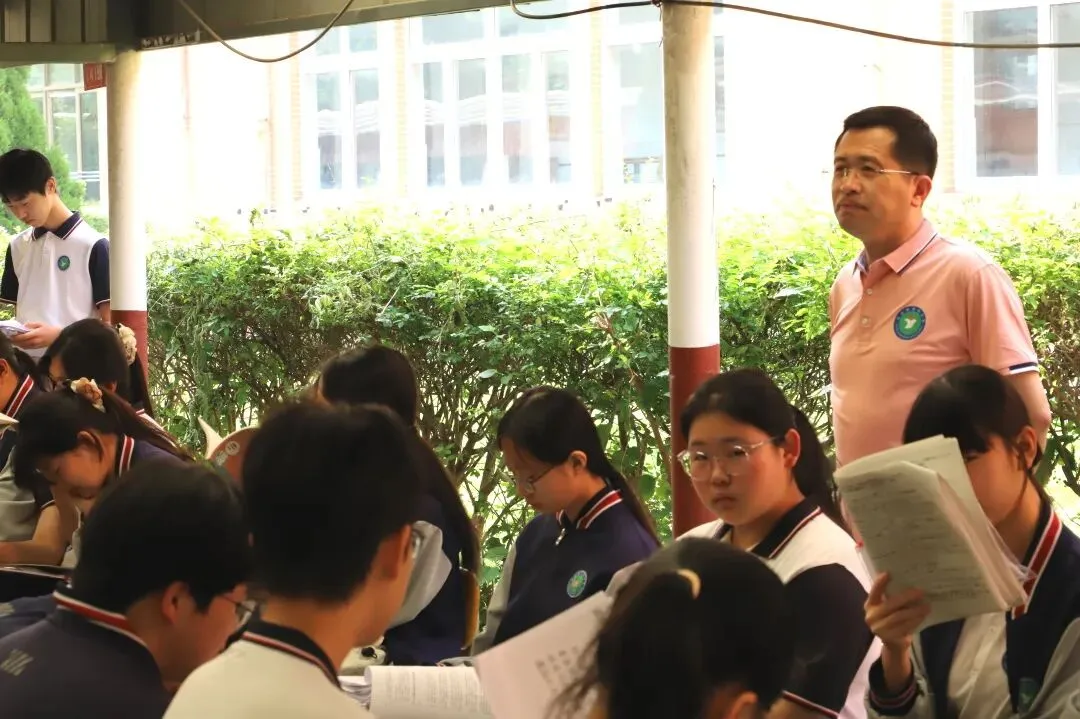 中考拍了拍你:这一次,换你上场��-第15张图片-四季读书网 中考拍了拍你:这一次,换你上场��-第15张图片-四季读书网
