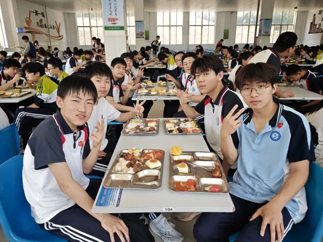 中考加油丨为青春交卷,为人生开卷!-第32张图片-四季读书网 中考加油丨为青春交卷,为人生开卷!-第32张图片-四季读书网