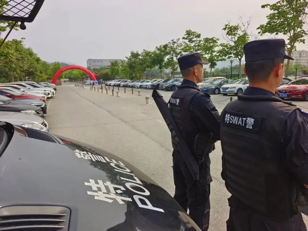 “警”随中考!莱山公安“护考BUFF”已加满!-第10张图片-四季读书网