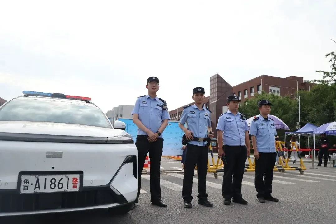 中考别慌,有警护航!-第10张图片-四季读书网