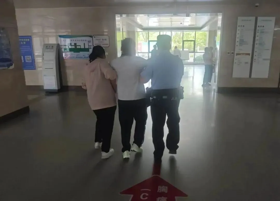 中考别慌,有警护航!-第16张图片-四季读书网