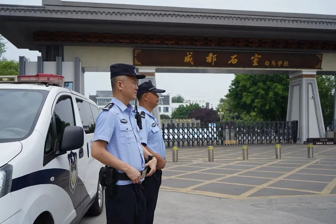 中考加油!彭州公安为青春保驾护航-第7张图片-四季读书网 中考加油!彭州公安为青春保驾护航-第7张图片-四季读书网