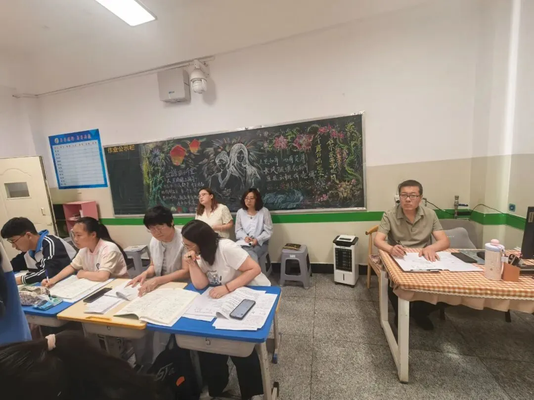 把脉中考精准施策 吸纳良策聚力冲刺——青山区第九中学开展专项教研活动-第17张图片-四季读书网 把脉中考精准施策 吸纳良策聚力冲刺——青山区第九中学开展专项教研活动-第17张图片-四季读书网