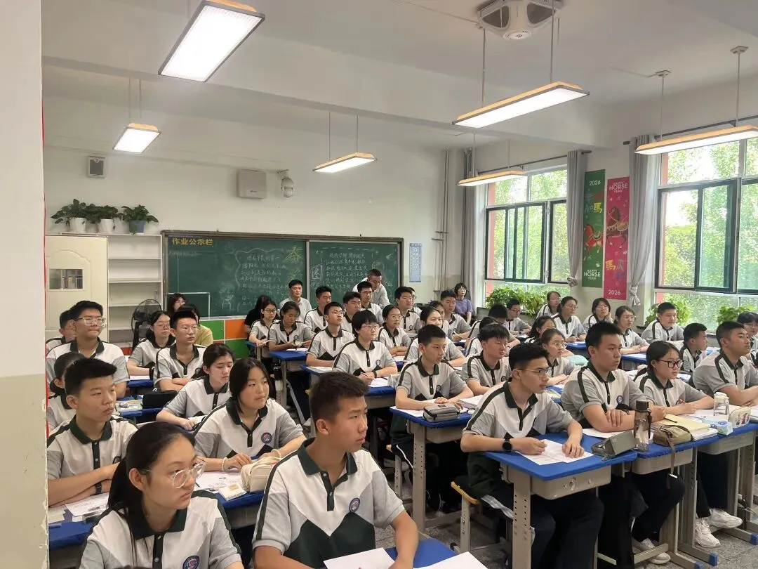 把脉中考精准施策 吸纳良策聚力冲刺——青山区第九中学开展专项教研活动-第21张图片-四季读书网 把脉中考精准施策 吸纳良策聚力冲刺——青山区第九中学开展专项教研活动-第21张图片-四季读书网