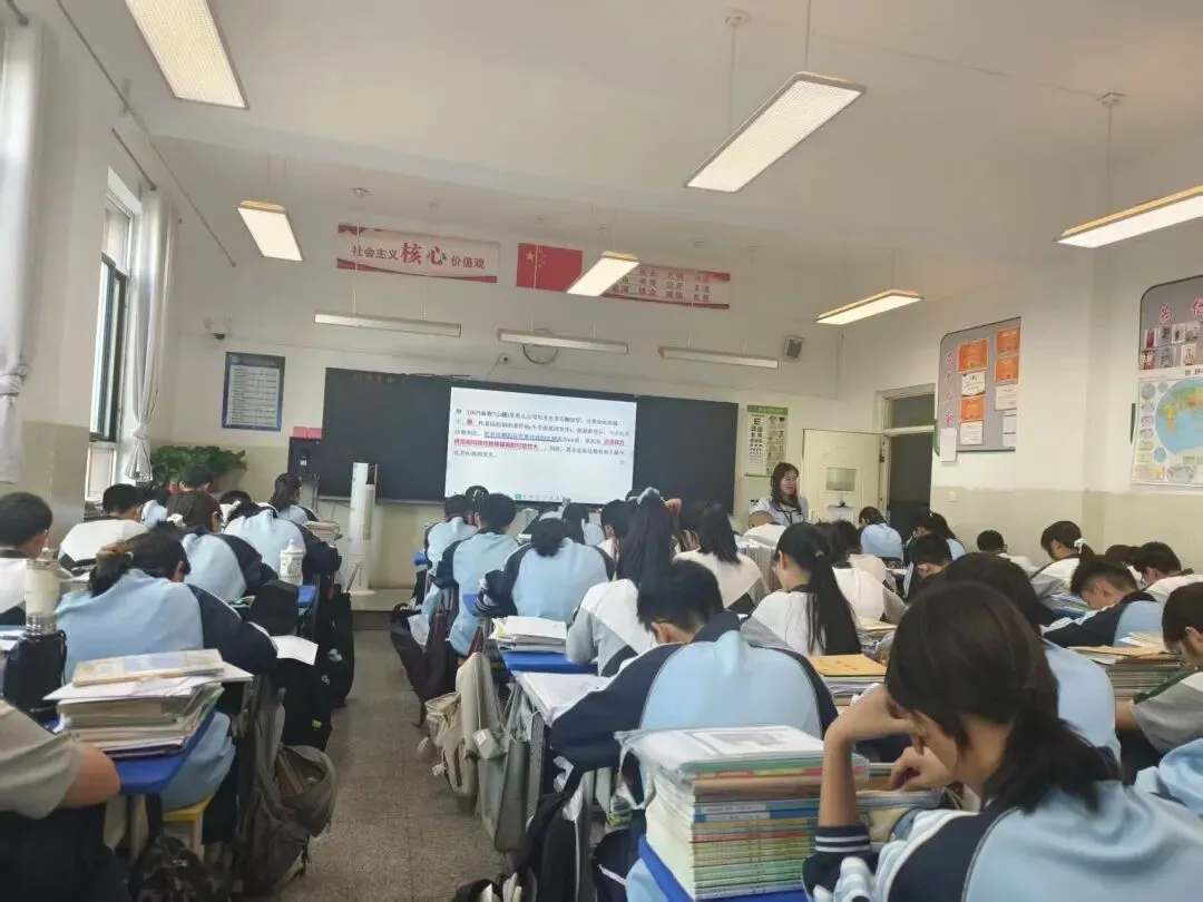 把脉中考精准施策 吸纳良策聚力冲刺——青山区第九中学开展专项教研活动-第27张图片-四季读书网 把脉中考精准施策 吸纳良策聚力冲刺——青山区第九中学开展专项教研活动-第27张图片-四季读书网