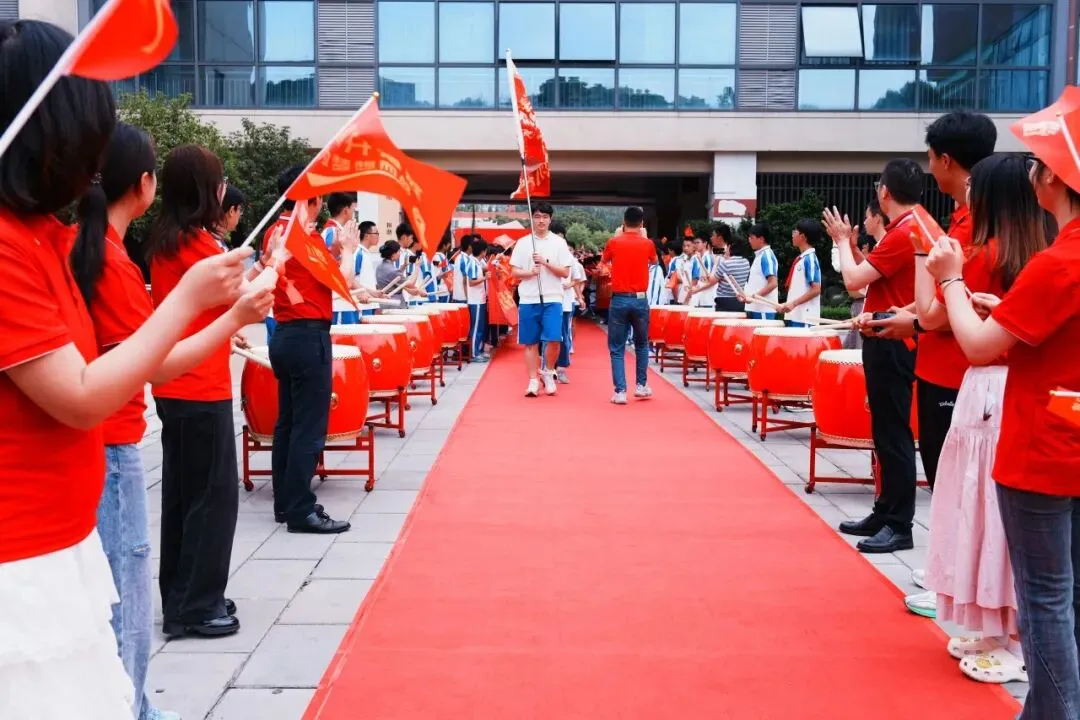 今日中考登场!科中少年,加油!-第19张图片-四季读书网 今日中考登场!科中少年,加油!-第19张图片-四季读书网