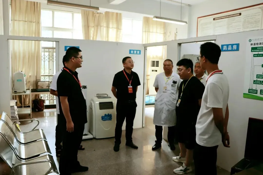 直击西充中考首日-第25张图片-四季读书网 直击西充中考首日-第25张图片-四季读书网