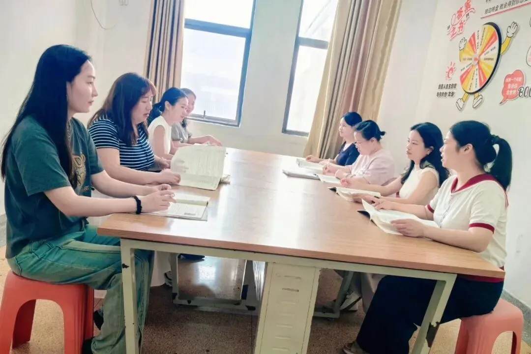 中考特辑③|厚积终成势 静待笔生花-第8张图片-四季读书网 中考特辑③|厚积终成势 静待笔生花-第8张图片-四季读书网