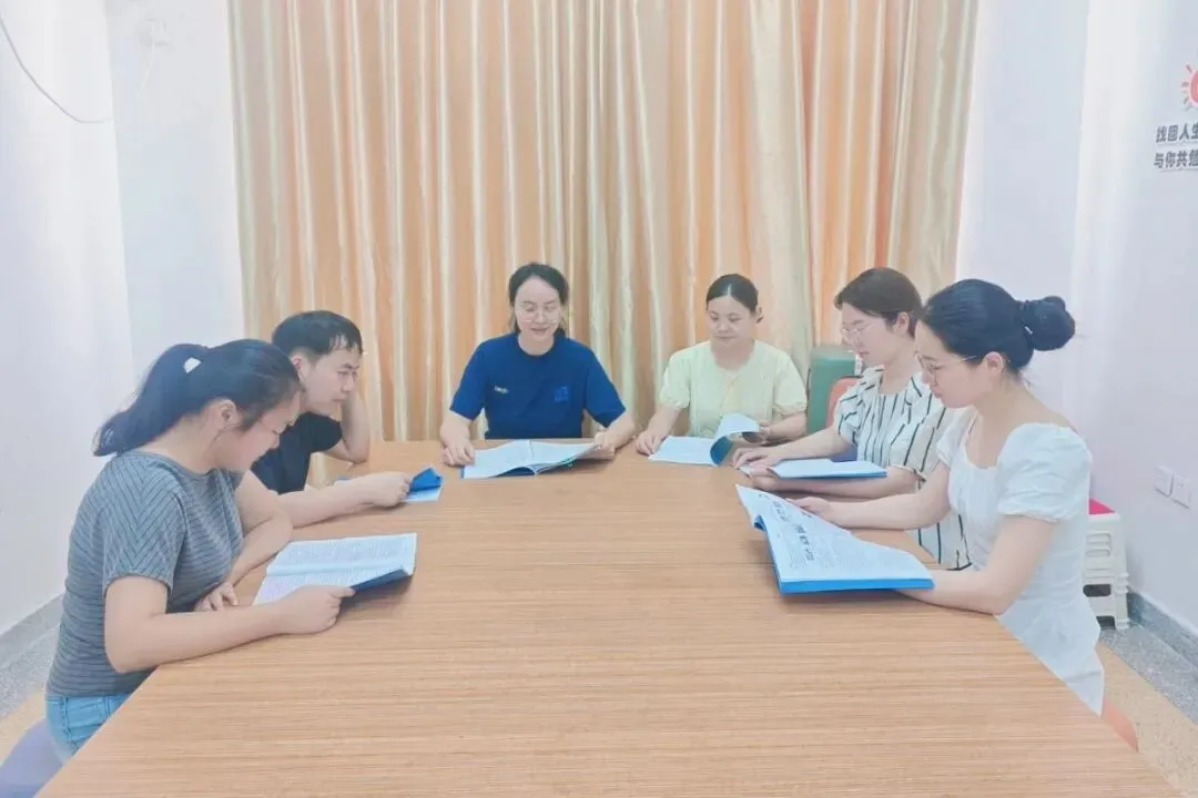 中考特辑③|厚积终成势 静待笔生花-第10张图片-四季读书网 中考特辑③|厚积终成势 静待笔生花-第10张图片-四季读书网