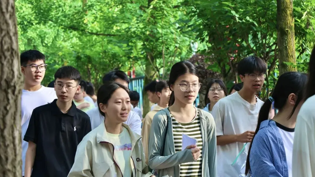 中考开考喽!快来为大邑3732名考生加油!-第6张图片-四季读书网 中考开考喽!快来为大邑3732名考生加油!-第6张图片-四季读书网